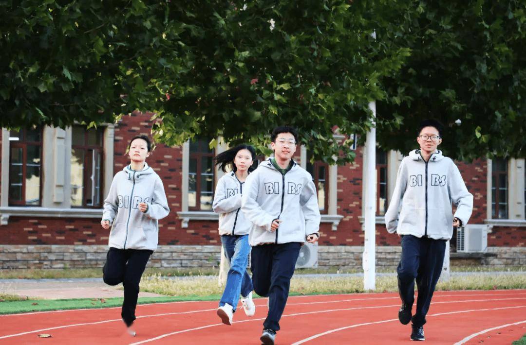 超千万奖学金！北京这所民办校超强师资，招收优秀生入读！