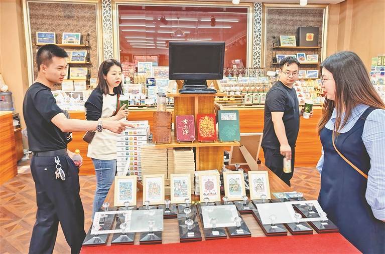 递出金名片 人气创新高