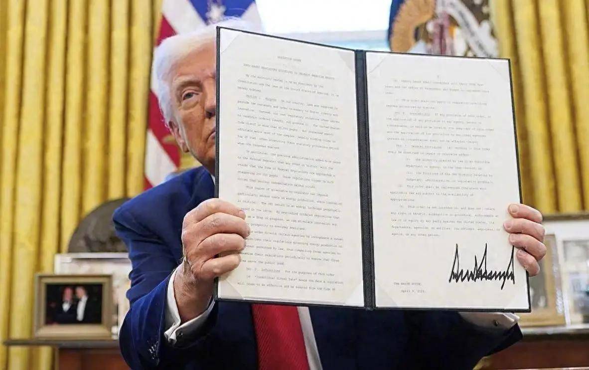 特朗普曾拿稀土大豆施压，称 “不想摧毁中国” 暗藏算计，中国连续三月不购美原油，硬实力回应美方无理讹诈